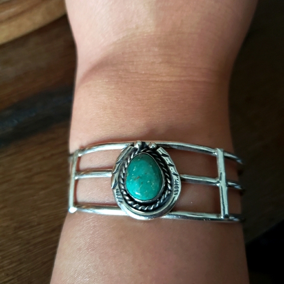 Vintage Sterling Silver Turquoise Cuff Bracelet
